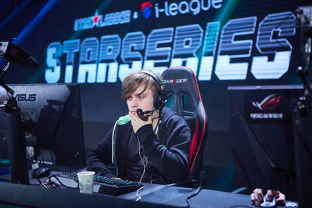 JerAx, OG's super star support player.