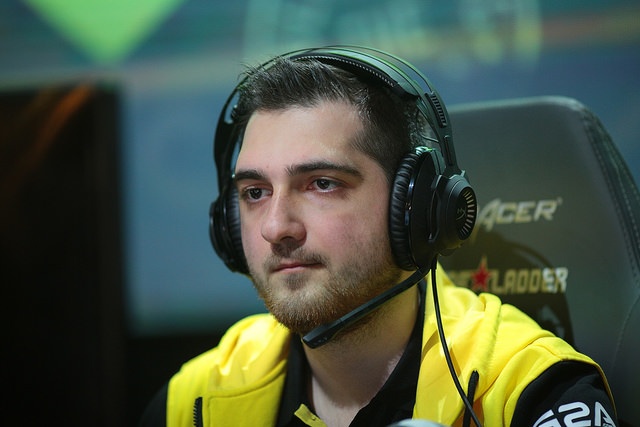 RodjER, one of the young position 4 DOTA 2 supports currently playing for Virtus.pro.
